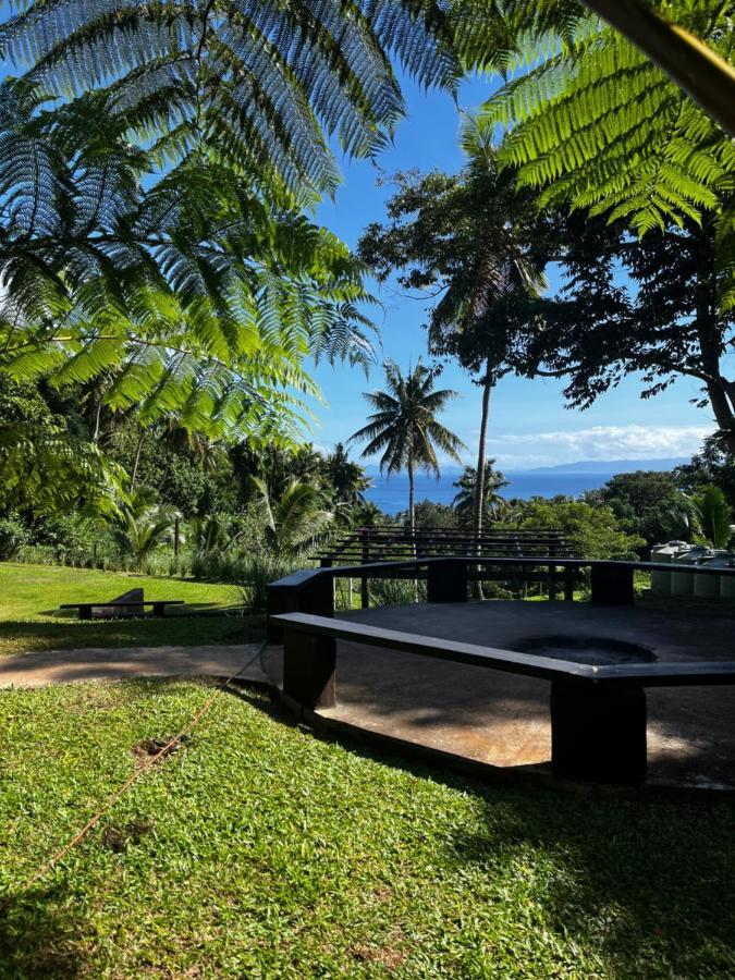 Camp Taveuni Hostel Матей Екстериор снимка