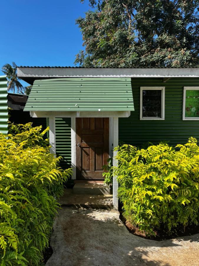Camp Taveuni Hostel Матей Екстериор снимка
