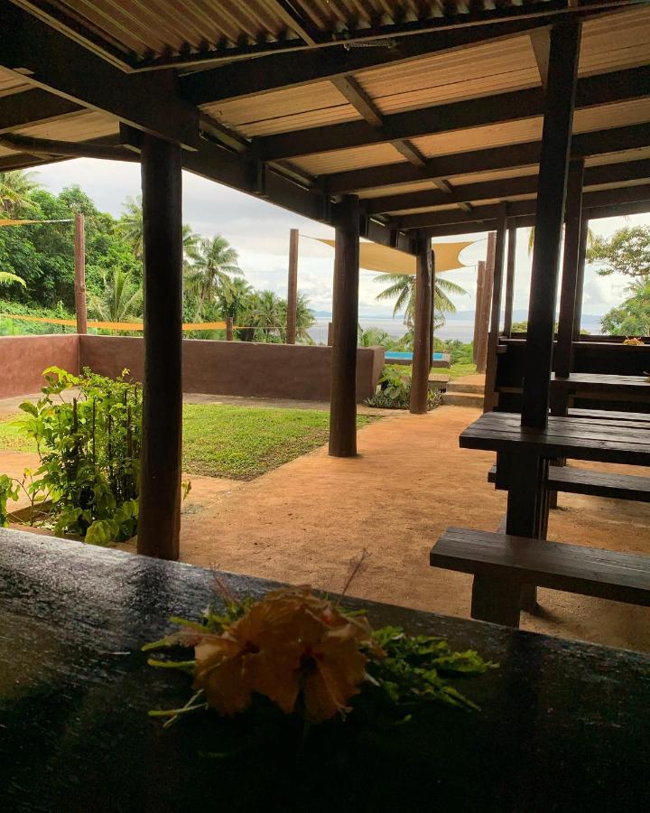 Camp Taveuni Hostel Матей Екстериор снимка