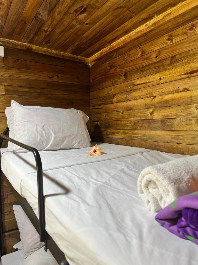 Camp Taveuni Hostel Матей Екстериор снимка