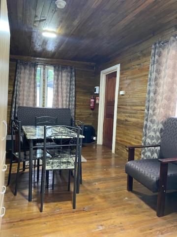 Camp Taveuni Hostel Матей Екстериор снимка